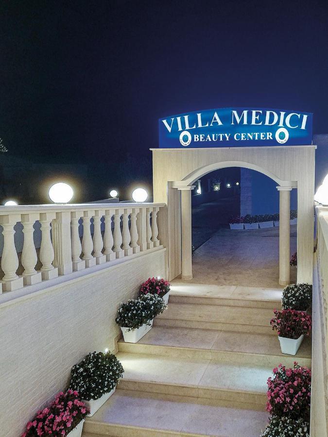 Hotel Villa Medici Rocca San Giovanni Exteriér fotografie